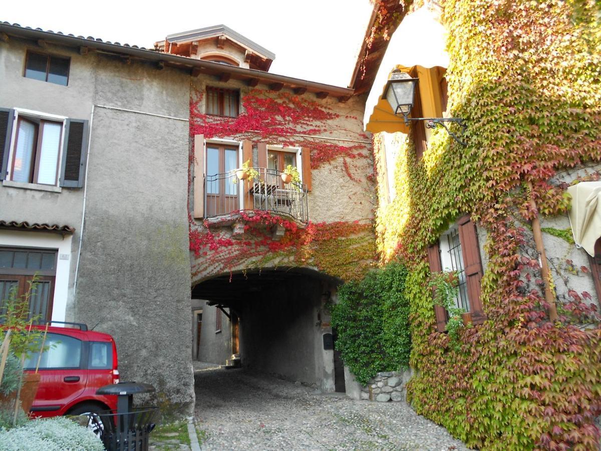 Vila The House On The Bridge- La Casa Sul Ponte Menaggio Exteriér fotografie